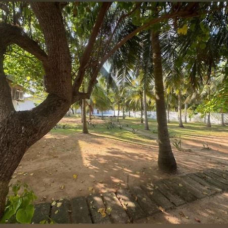 Pearl Oceanic Resort - Trincomalee Esterno foto