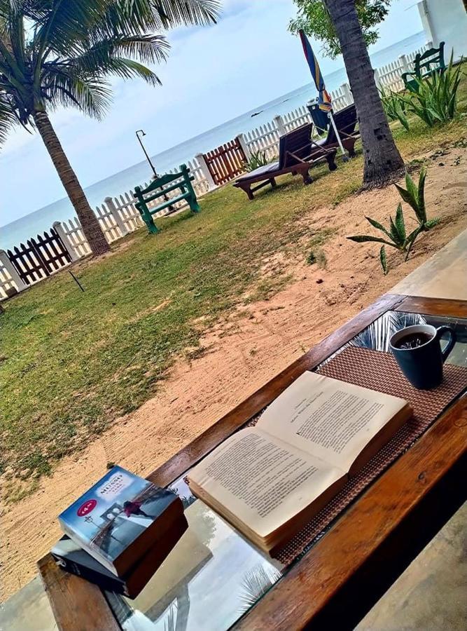 Pearl Oceanic Resort - Trincomalee Esterno foto