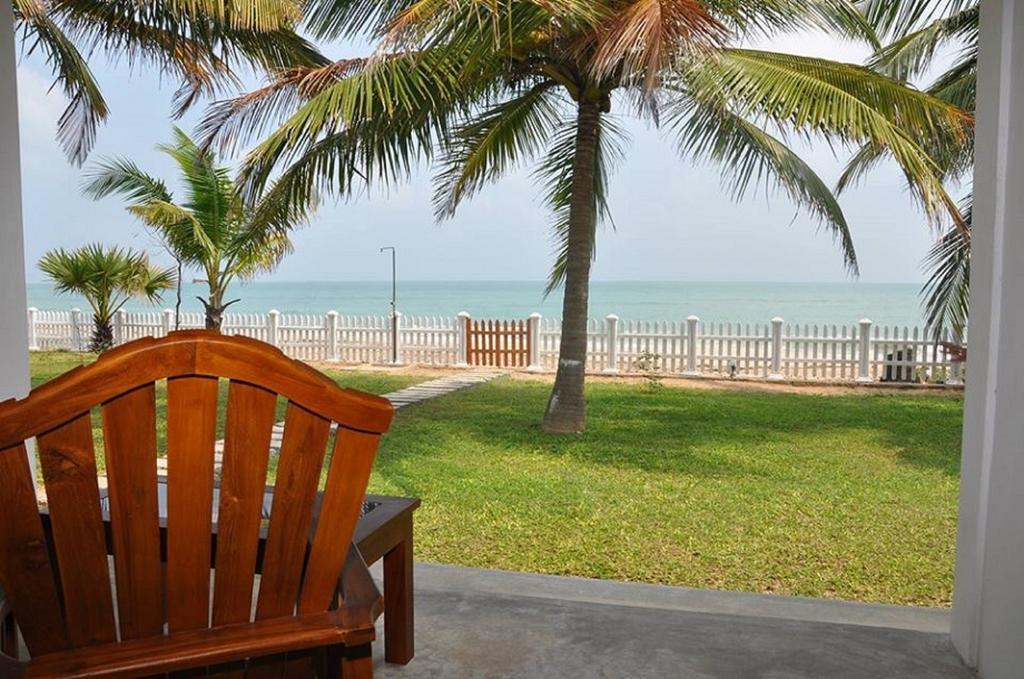 Pearl Oceanic Resort - Trincomalee Camera foto